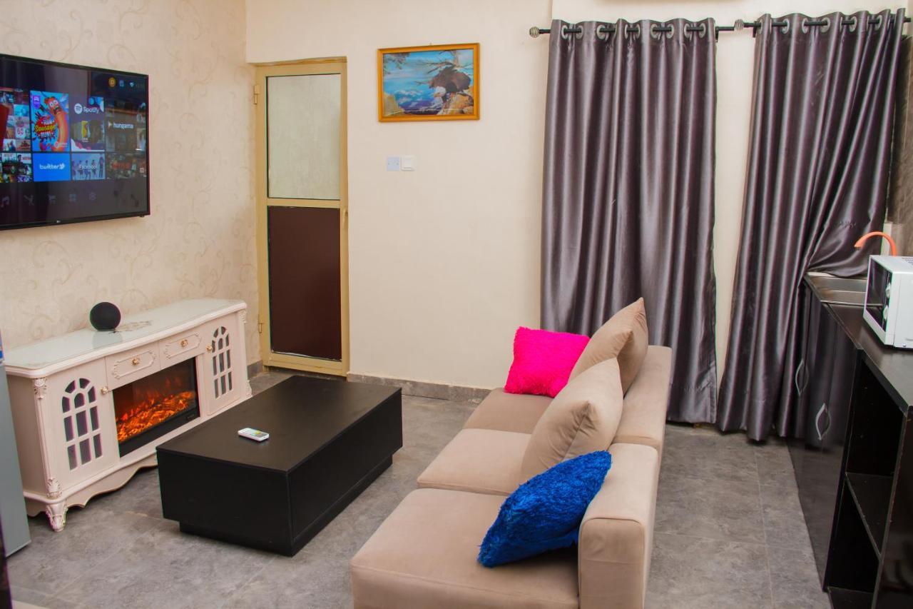 Go2Hotel45 Лагос Екстериор снимка